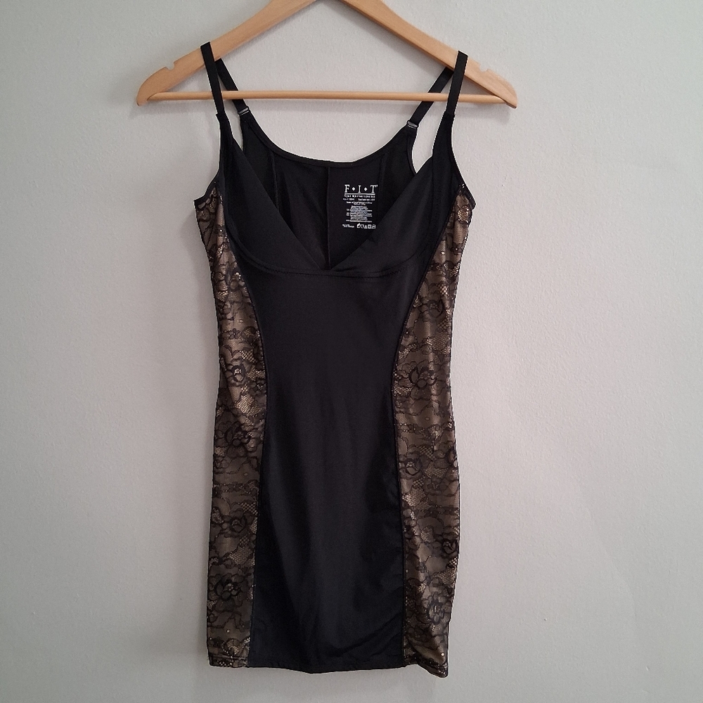 FIT Figure Improving Technology Shapewear Slimming Lace Top Size Large